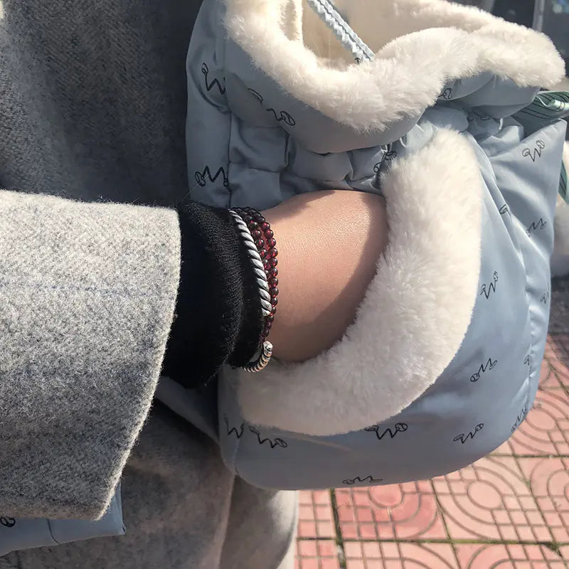 Winterlicher Haustier-Tragerucksack für Katzen und Hunde